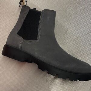 HUGO BOSS Men's Gray Chelsea Boots